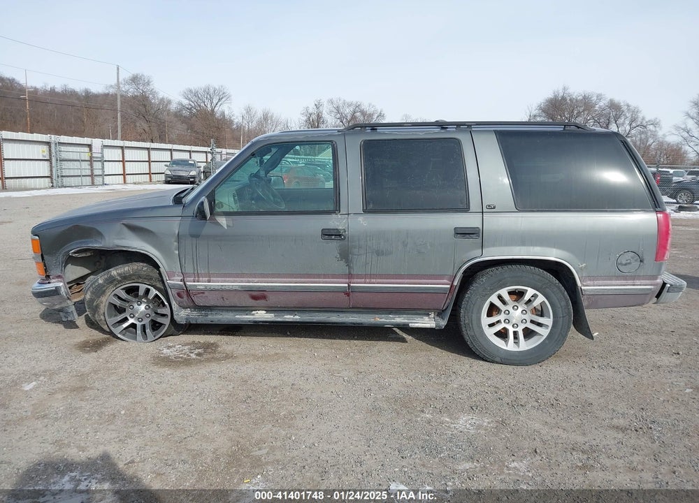 1999 CHEVROLET TAHOE VIN: 1GNEK13R5XJ373210