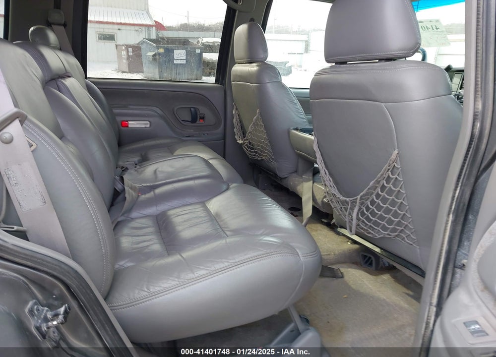 1999 CHEVROLET TAHOE VIN: 1GNEK13R5XJ373210