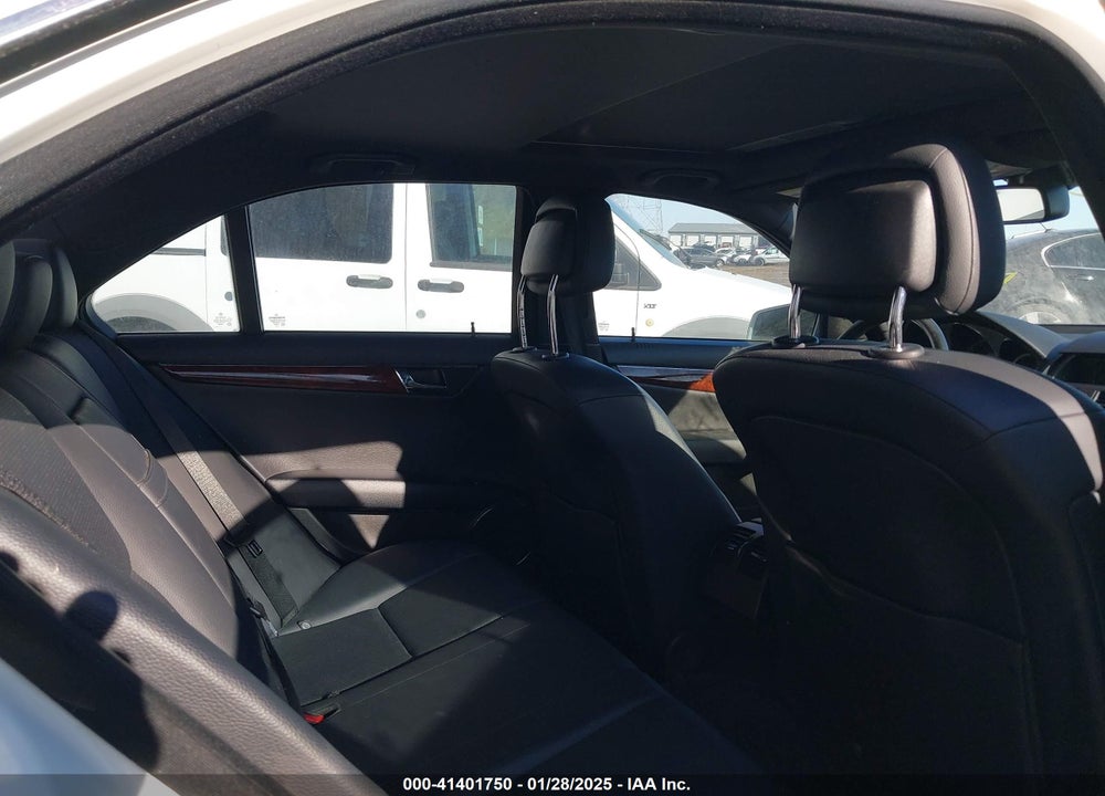 2010 MERCEDES-BENZ C VIN: WDDGF8BB2AR128141