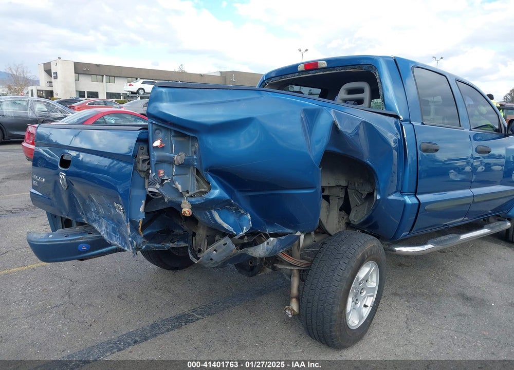 2005 DODGE DAKOTA SLT VIN: 1D7HE48N85S261745