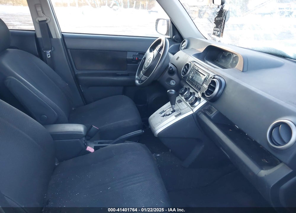 2009 SCION XB VIN: JTLKE50E991075620