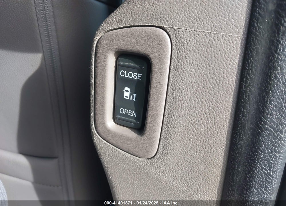 2013 HONDA ODYSSEY EX-L VIN: 5FNRL5H64DB085341