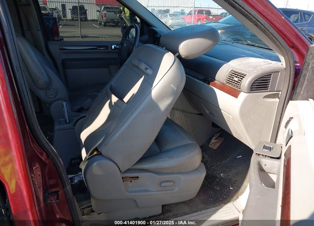 2006 FORD FREESTAR LIMITED VIN: 2FMDA58206BA38333