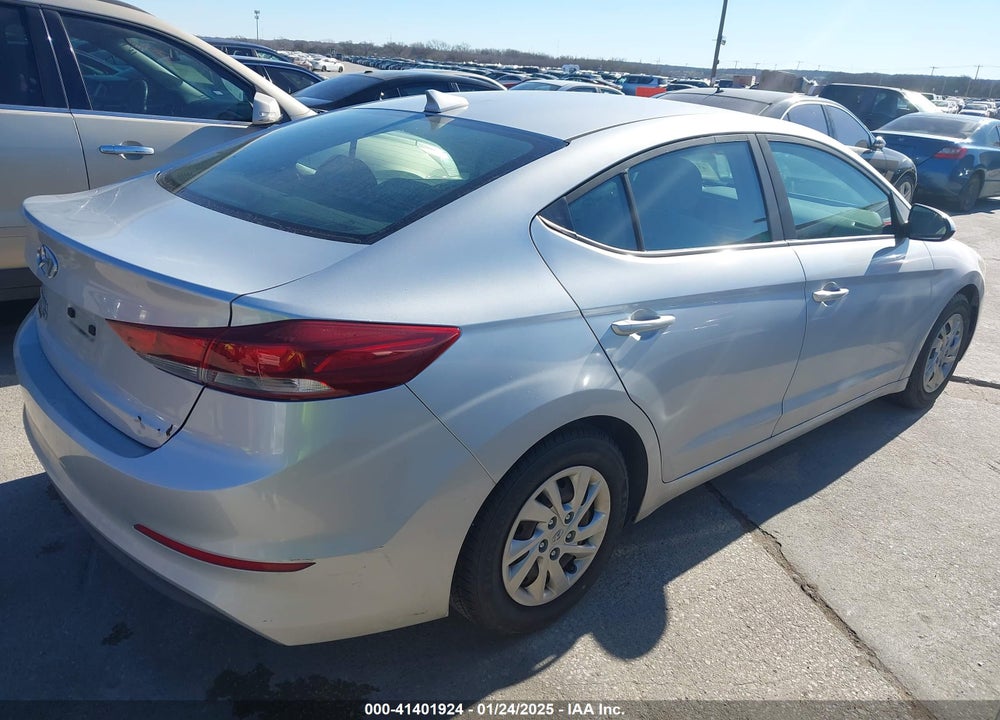2017 HYUNDAI ELANTRA VIN: KMHD74LFXHU403276