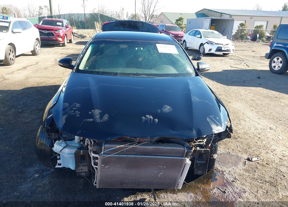 2018 KIA OPTIMA VIN: 5XXGT4L37JG249642