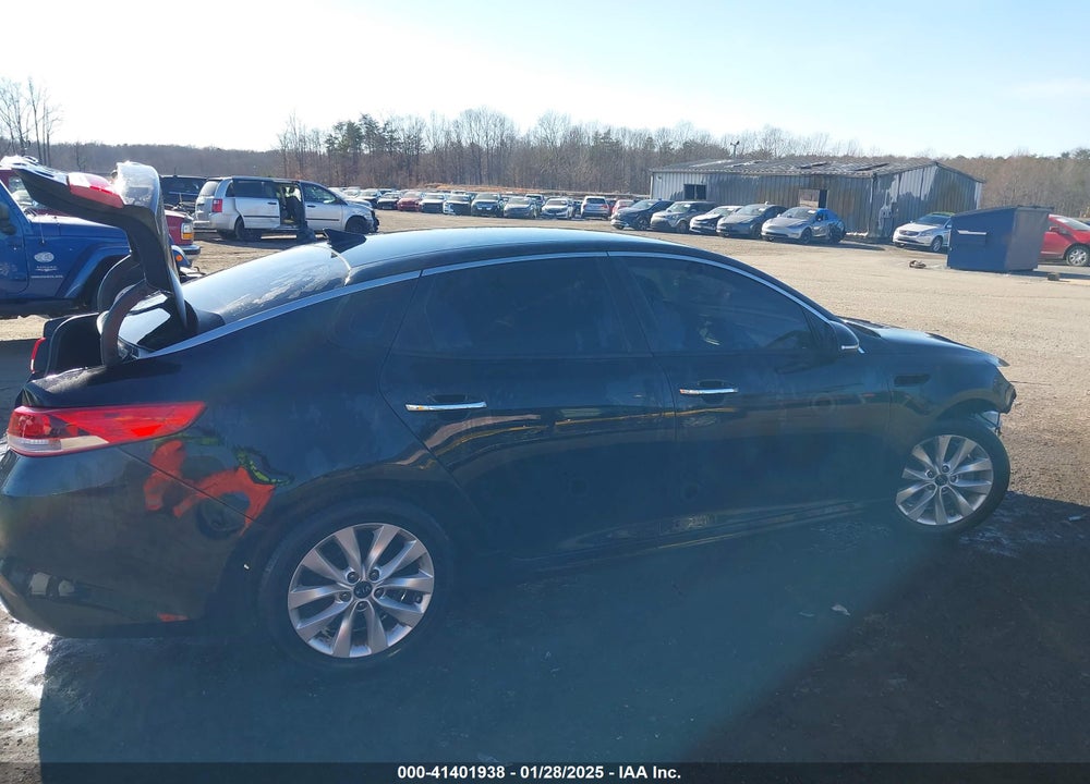 2018 KIA OPTIMA VIN: 5XXGT4L37JG249642