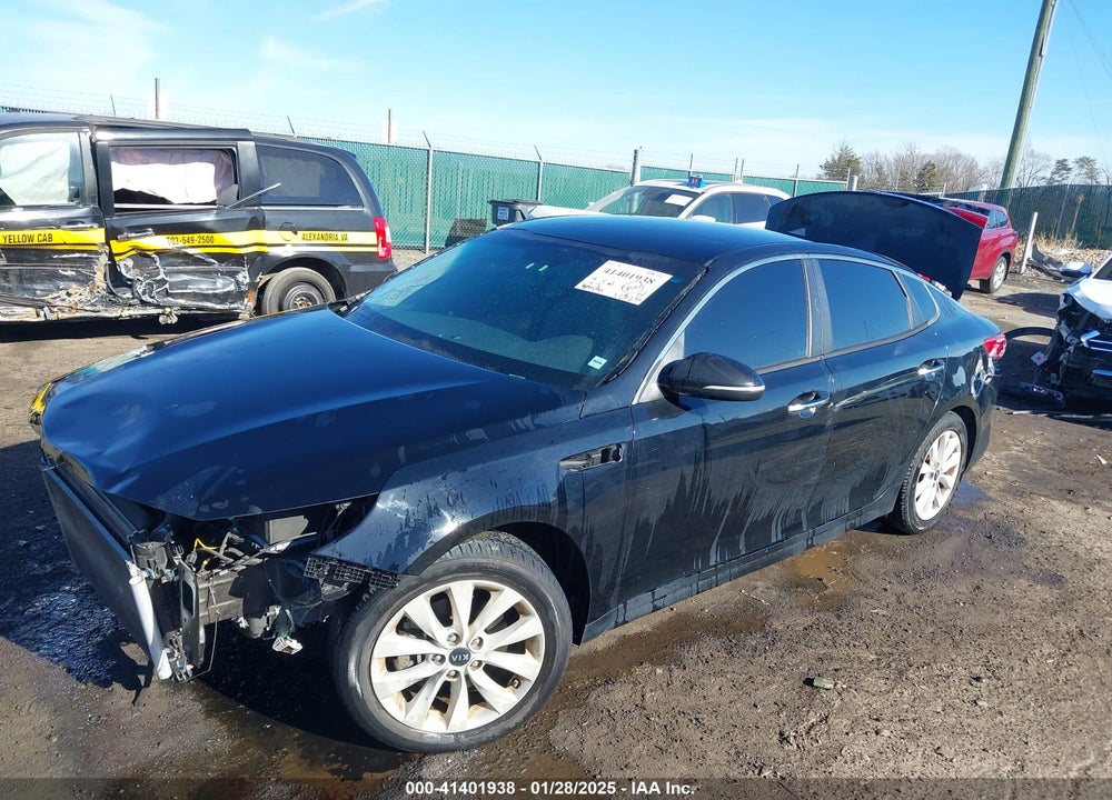 2018 KIA OPTIMA VIN: 5XXGT4L37JG249642