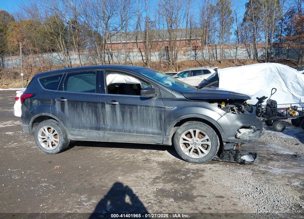2019 FORD ESCAPE SE VIN: 1FMCU9GD3KUA10477