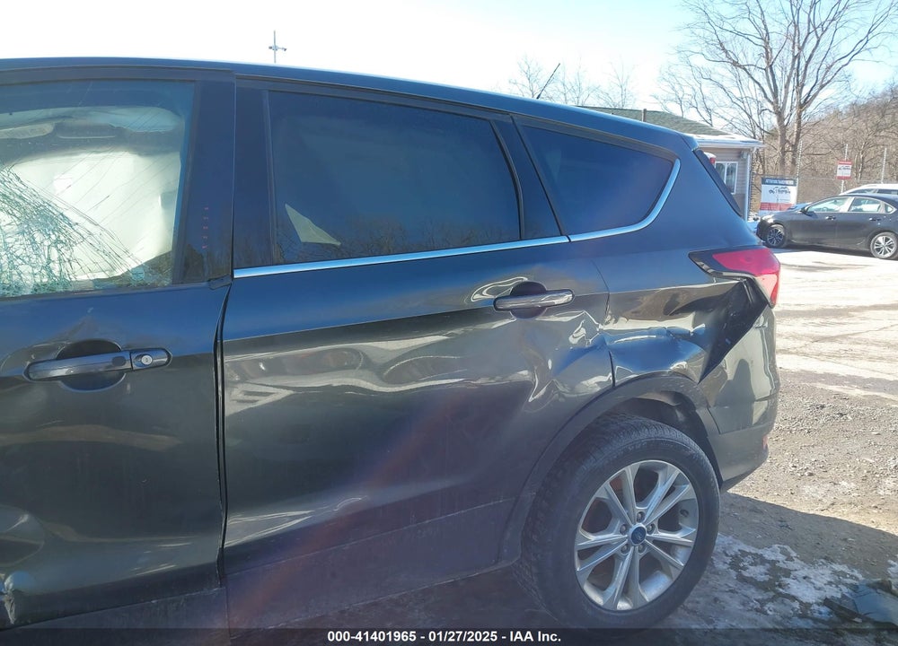 2019 FORD ESCAPE SE VIN: 1FMCU9GD3KUA10477