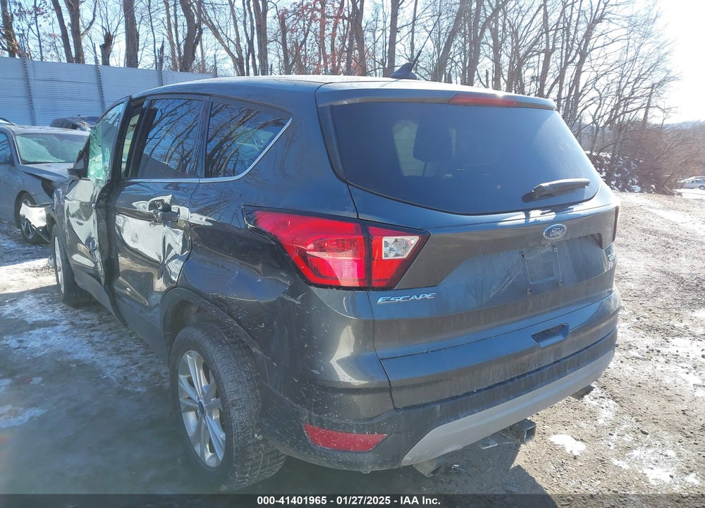 2019 FORD ESCAPE SE VIN: 1FMCU9GD3KUA10477