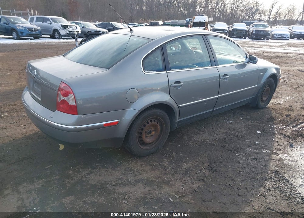 2003 VOLKSWAGEN PASSAT GLS VIN: WVWPD63B83P333707