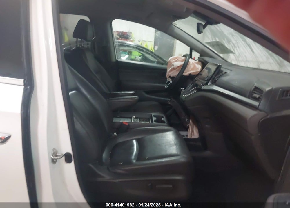 2018 HONDA ODYSSEY EX-L VIN: 5FNRL6H76JB101095
