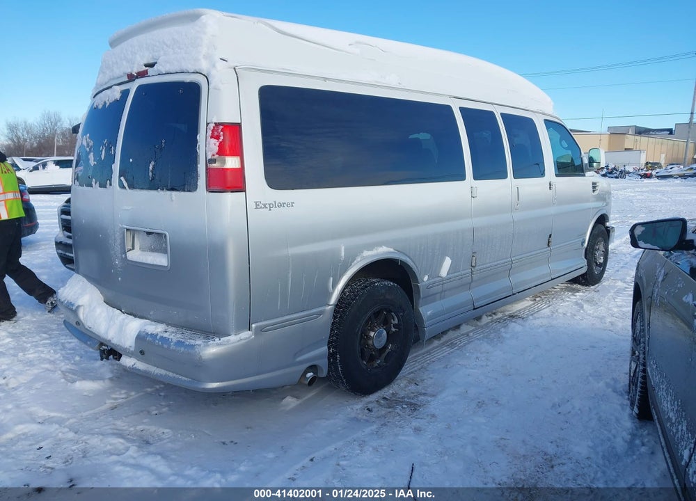2009 GMC SAVANA 2500 UPFITTER VIN: 1GDGG29K891108833
