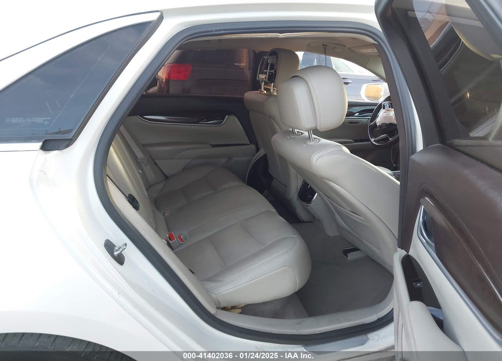 2013 CADILLAC XTS LUXURY VIN: 2G61P5S38D9210171