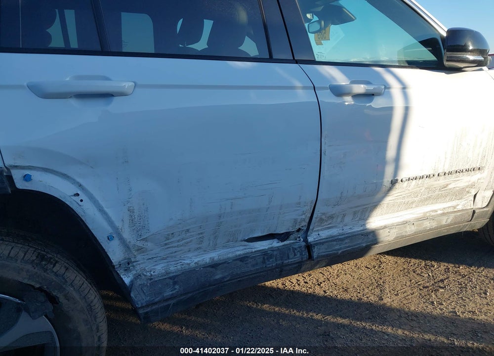 2024 JEEP GRAND CHEROKEE 4XE VIN: 1C4RJYB69R8566905