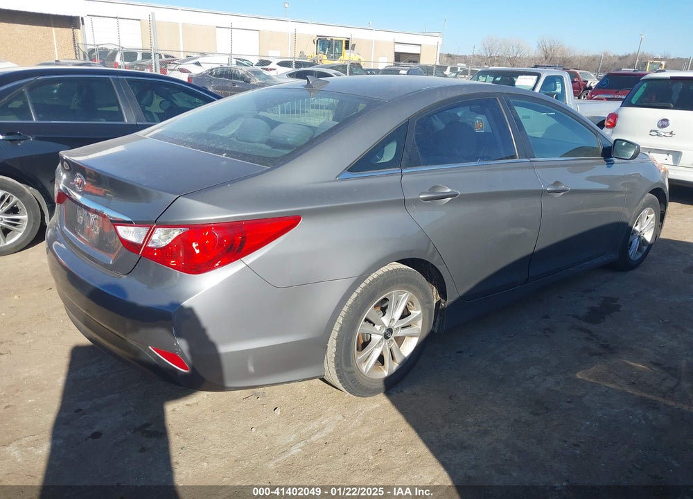 2014 HYUNDAI SONATA VIN: 5NPEB4AC3EH891251