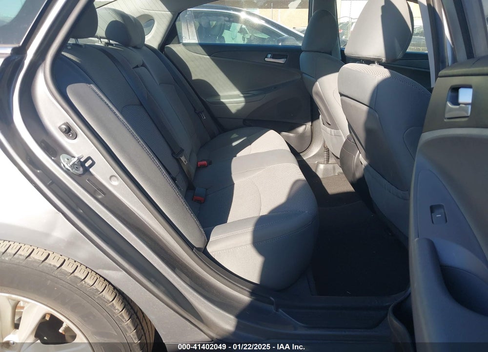 2014 HYUNDAI SONATA VIN: 5NPEB4AC3EH891251