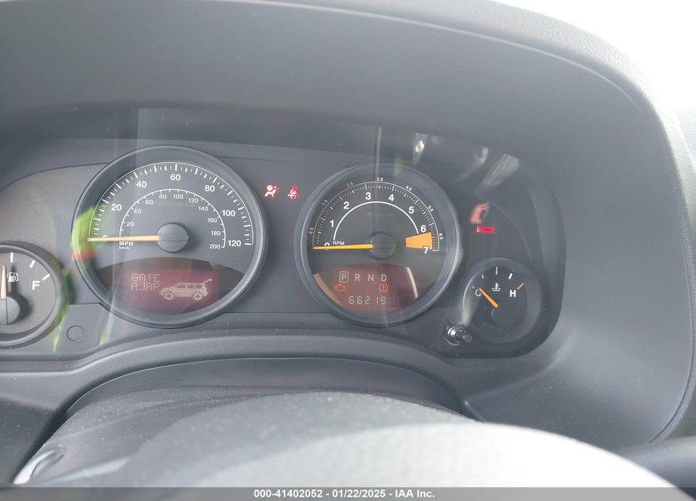 2014 JEEP PATRIOT LATITUDE VIN: 1C4NJPFB4ED819047