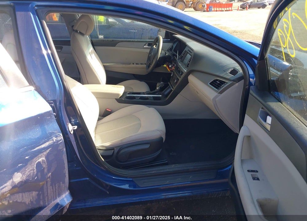 2016 HYUNDAI SONATA VIN: 5NPE24AF6GH323721