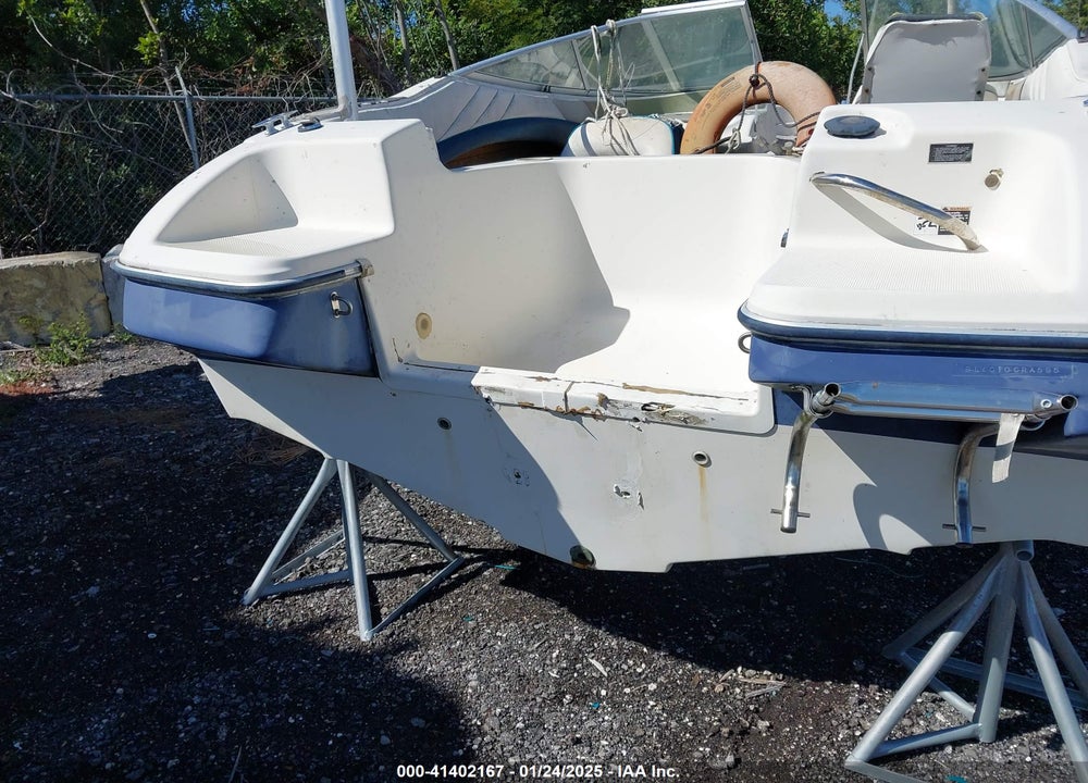 1995 BAYLINER OUTBOARD 18FT VIN: 00000BIYC10CRA595
