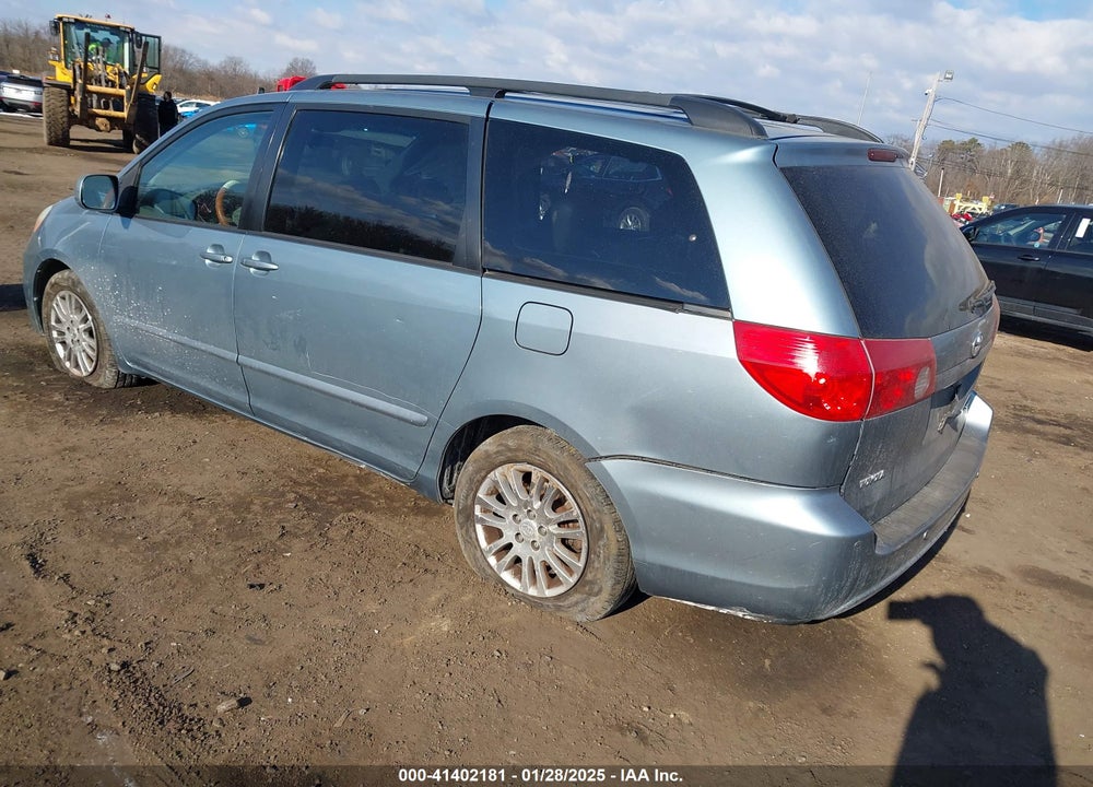 2008 TOYOTA SIENNA XLE VIN: 5TDZK22CX8S200560