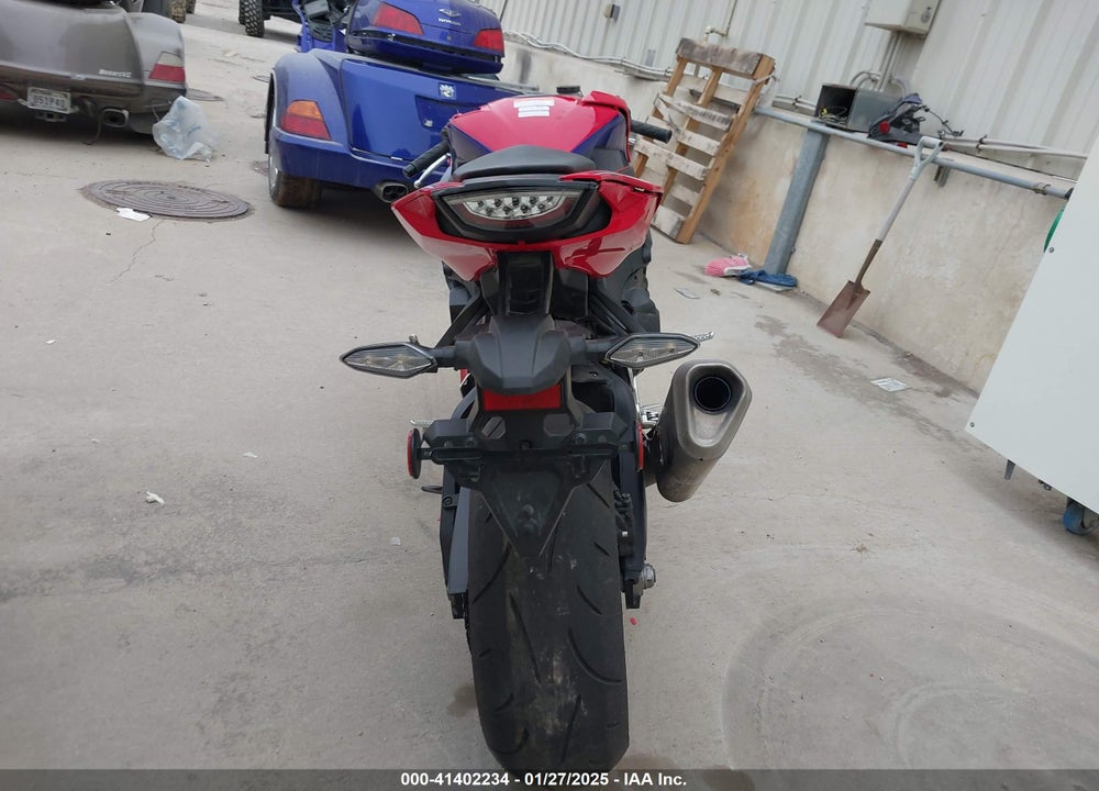 2024 HONDA CBR1000 RR VIN: JH2SC7711RK700173