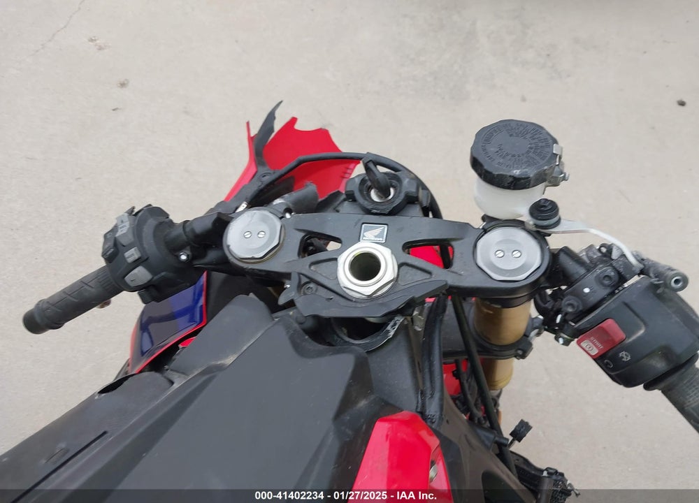 2024 HONDA CBR1000 RR VIN: JH2SC7711RK700173