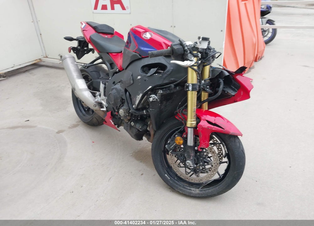 2024 HONDA CBR1000 RR VIN: JH2SC7711RK700173
