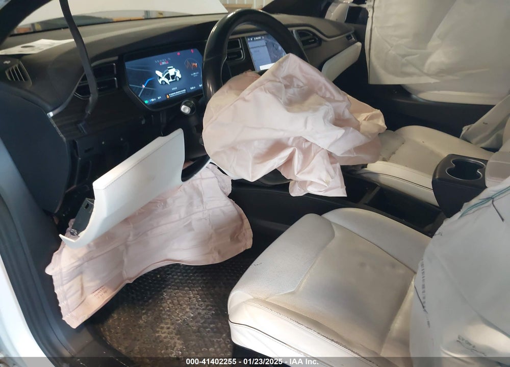 2016 TESLA MODEL X VIN: 5YJXCAE45GF003673