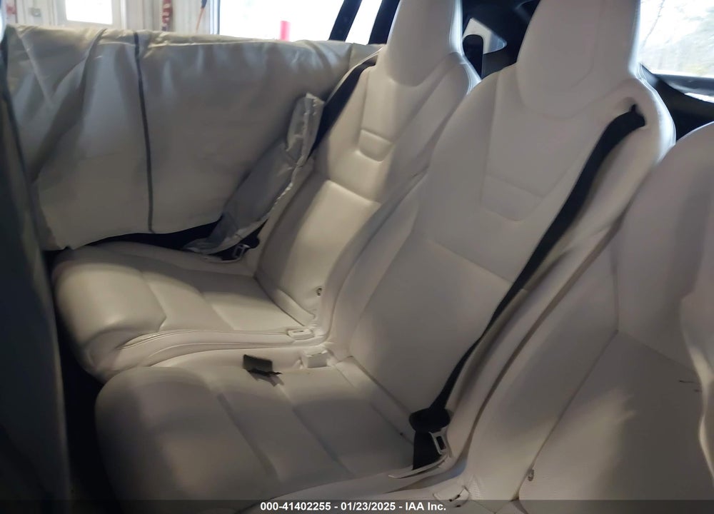 2016 TESLA MODEL X VIN: 5YJXCAE45GF003673