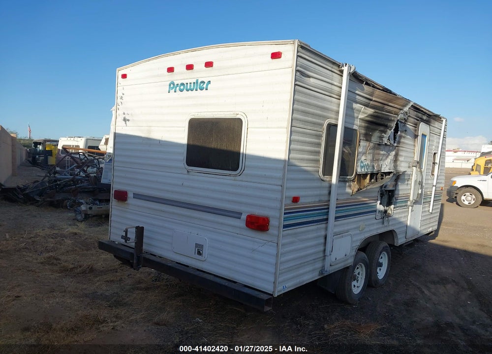 2002 FLEETWOOD ENTERPRISES VIN: 1EC120N2421586556