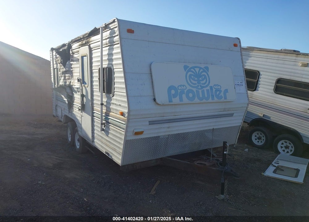 2002 FLEETWOOD ENTERPRISES VIN: 1EC120N2421586556