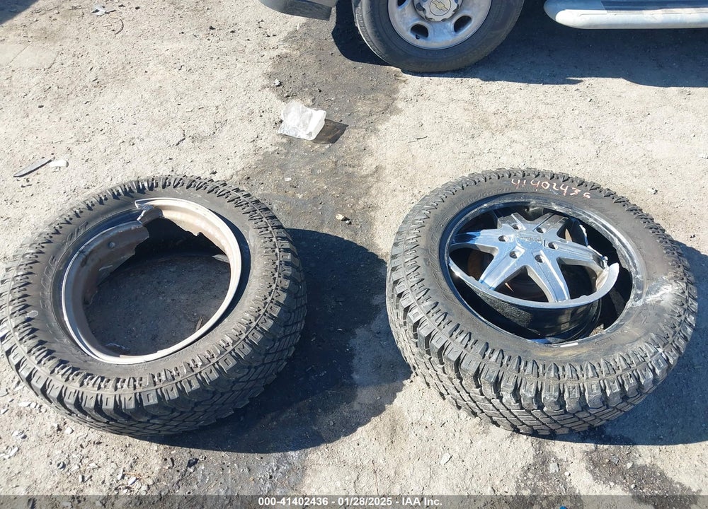 2007 HUMMER H3 SUV VIN: 5GTDN13E578213109