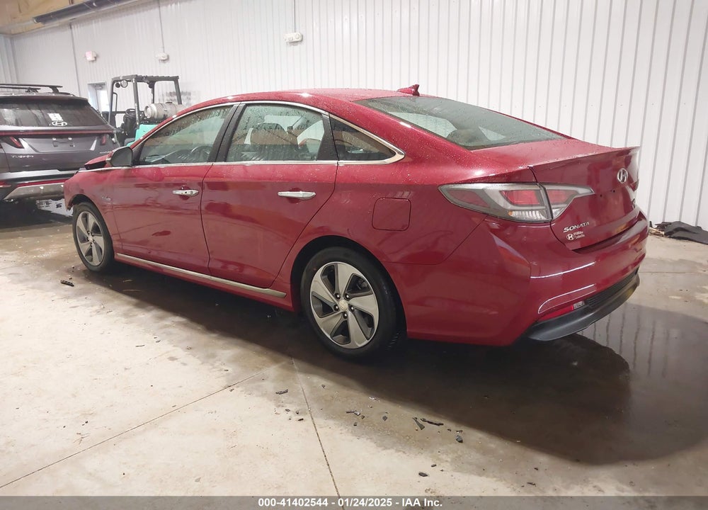 2016 HYUNDAI SONATA HYBRID VIN: KMHE34L17GA019184