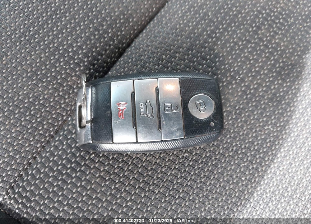 2017 KIA FORTE VIN: KNAFK5A87H5719506
