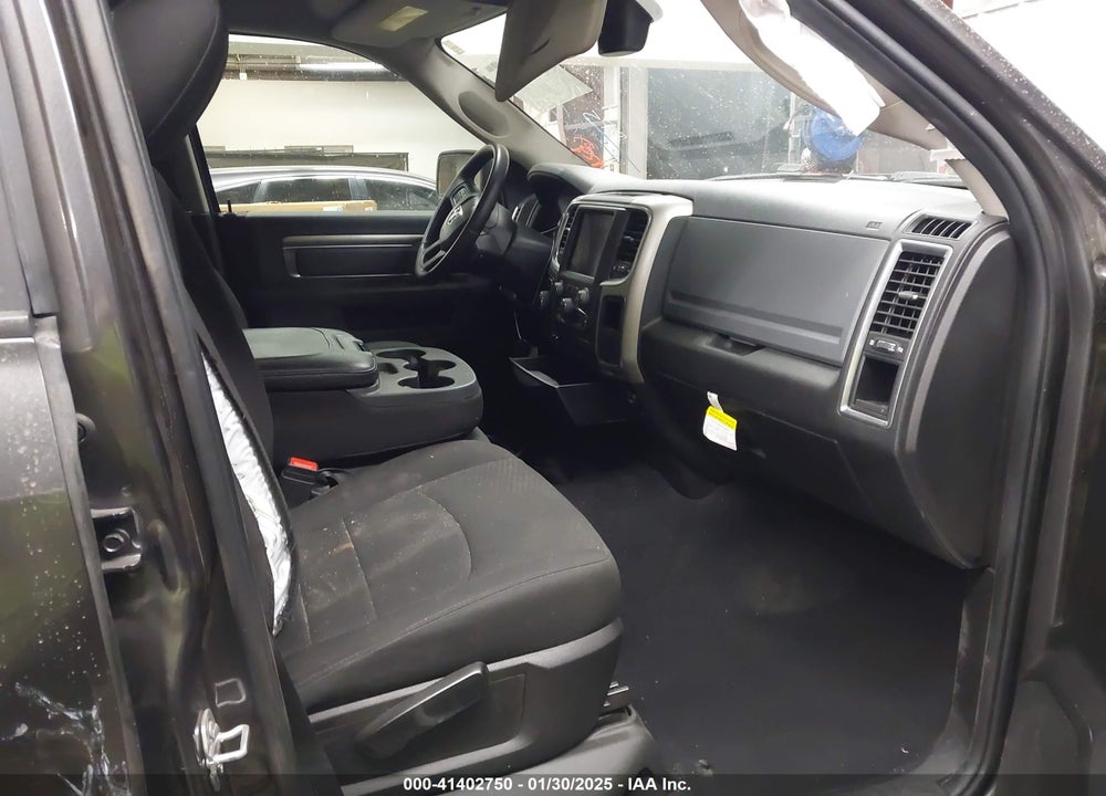2020 RAM 1500 CLASSIC VIN: 1C6RR7LT5LS126575