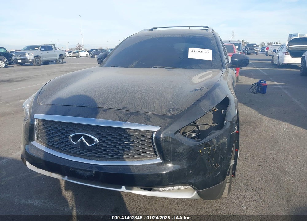 2017 INFINITI QX70 VIN: JN8CS1MU2HM140019