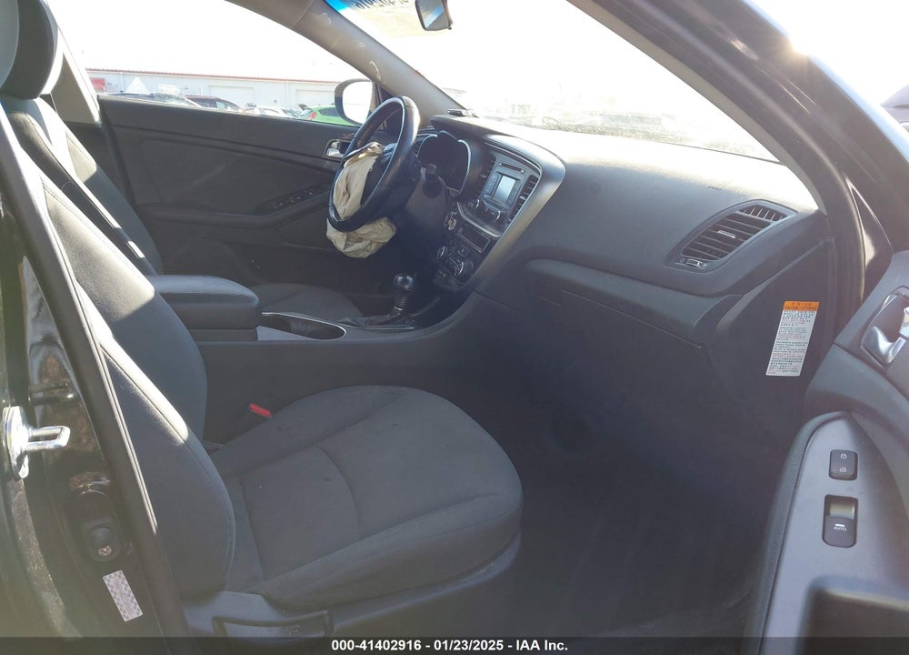 2016 KIA OPTIMA VIN: KNAGM4AD2G5096803