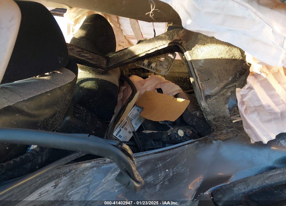 2011 TOYOTA TUNDRA GRADE 5.7L V8 VIN: 5TFEY5F12BX112353