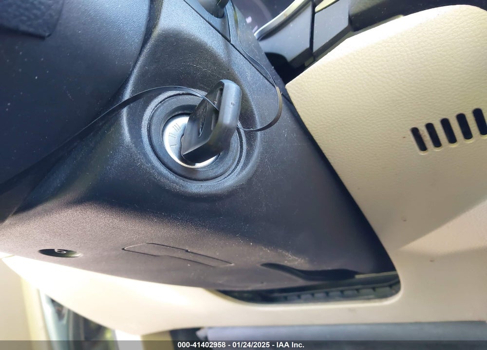 2014 FORD FUSION HYBRID SE VIN: 3FA6P0LU0ER260402