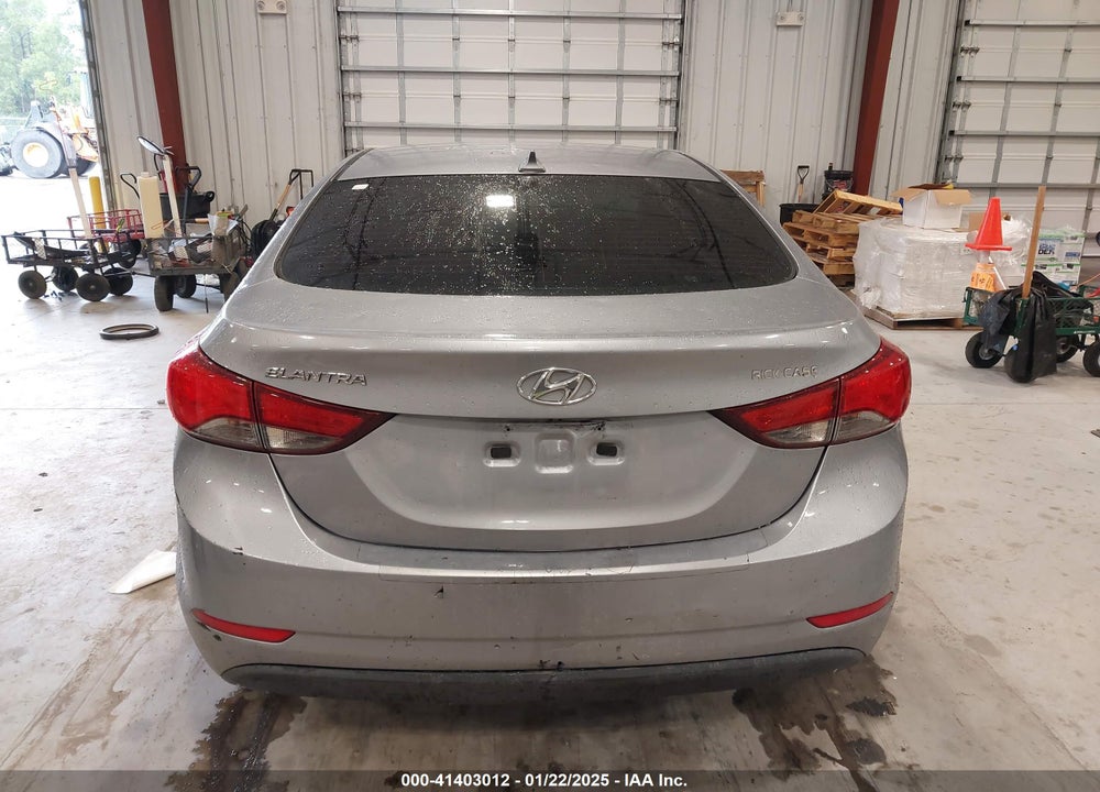 2016 HYUNDAI ELANTRA VIN: 5NPDH4AE6GH782393