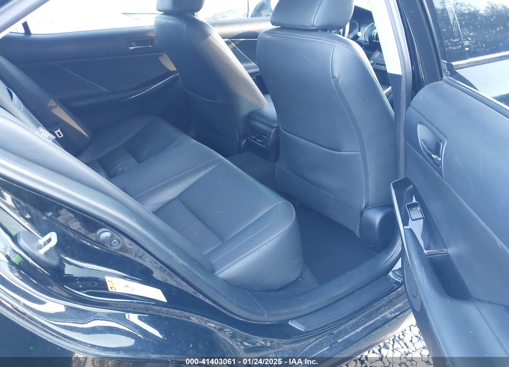 2016 LEXUS IS 300 VIN: JTHCM1D21G5003648
