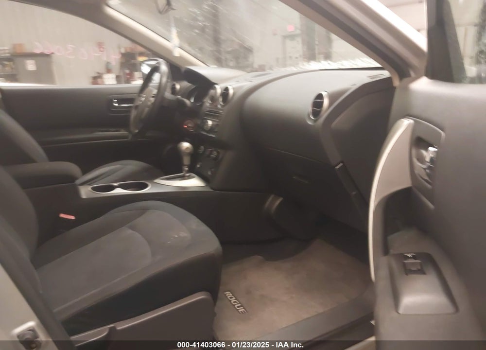 2011 NISSAN ROGUE S VIN: JN8AS5MV5BW673002