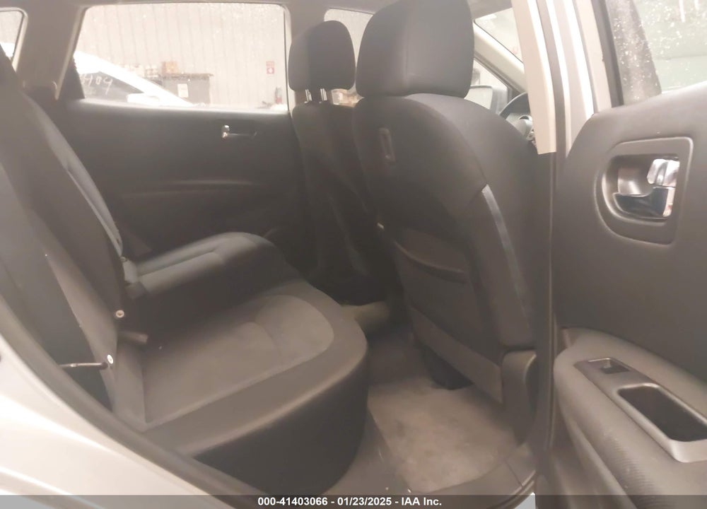 2011 NISSAN ROGUE S VIN: JN8AS5MV5BW673002