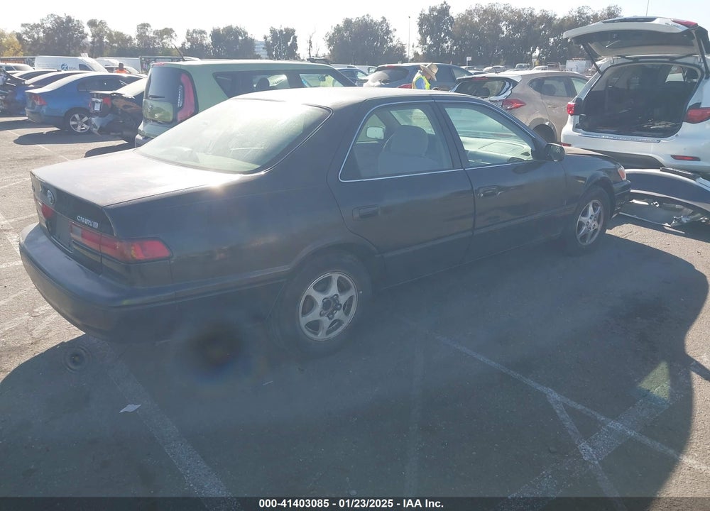 1997 TOYOTA CAMRY LE VIN: JT2BG22K3V0067769