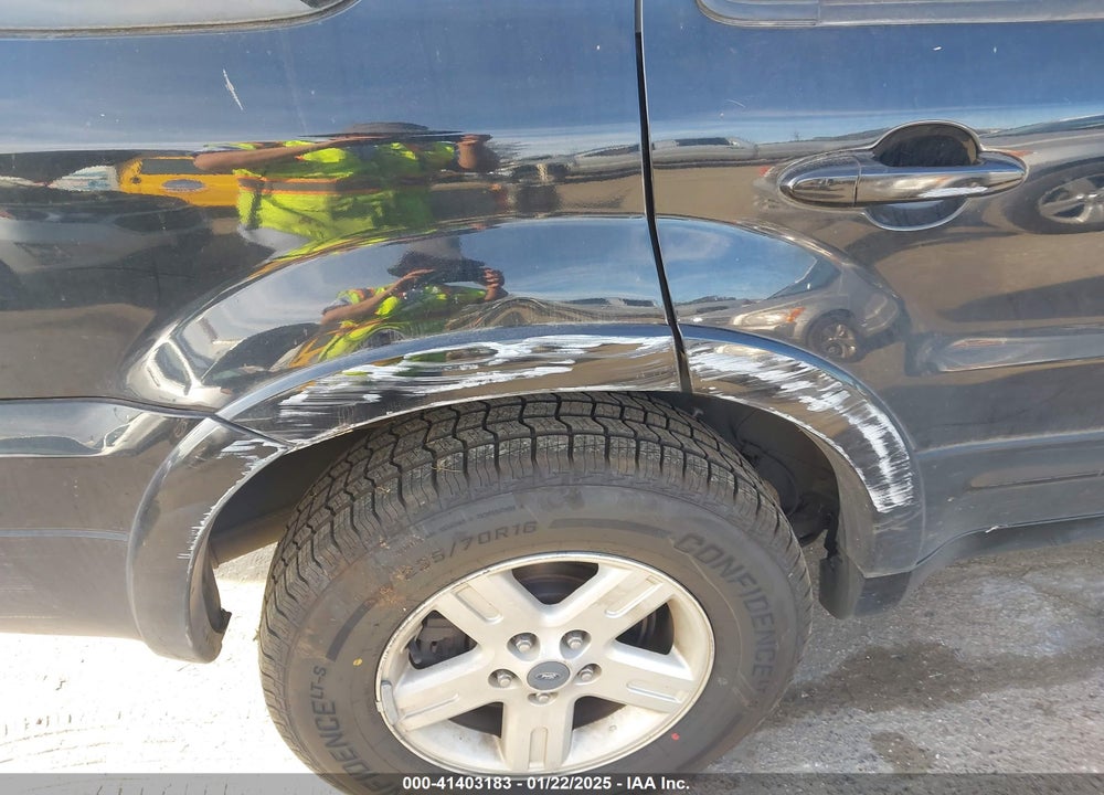 2007 FORD ESCAPE HYBRID VIN: 1FMCU59H77KB97749