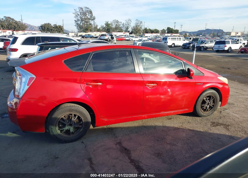 2013 TOYOTA PRIUS TWO VIN: JTDKN3DU5D5652050