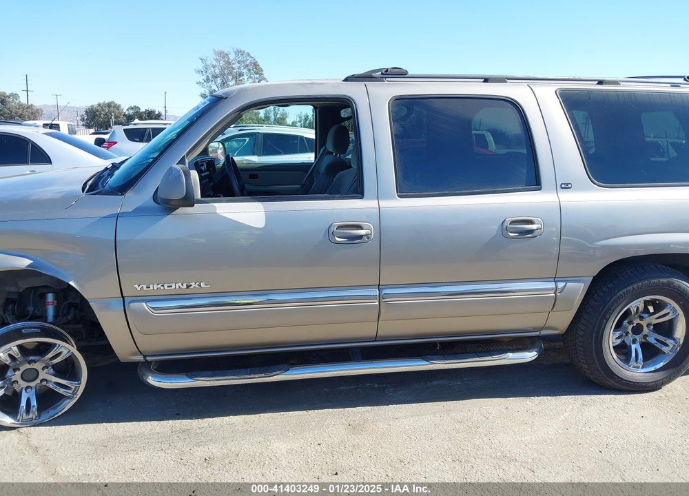 2000 GMC YUKON XL 1500 SLE VIN: 3GKFK16T8YG205654