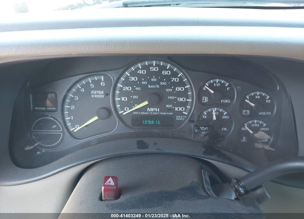 2000 GMC YUKON XL 1500 SLE VIN: 3GKFK16T8YG205654