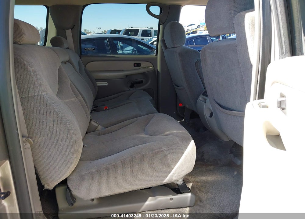 2000 GMC YUKON XL 1500 SLE VIN: 3GKFK16T8YG205654
